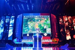 速报：GEN 3-2 T1，Chovy阿兹尔沙兵戳碎Faker冠军梦